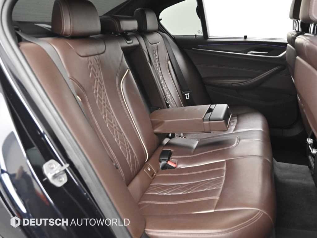 BMW 5시리즈 5시리즈 (G30) 530i xDrive M 스포츠 플러스 이미지 12