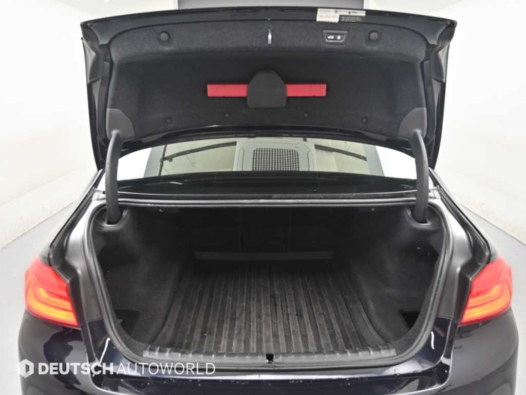BMW 5시리즈 5시리즈 (G30) 530i xDrive M 스포츠 플러스 이미지 19