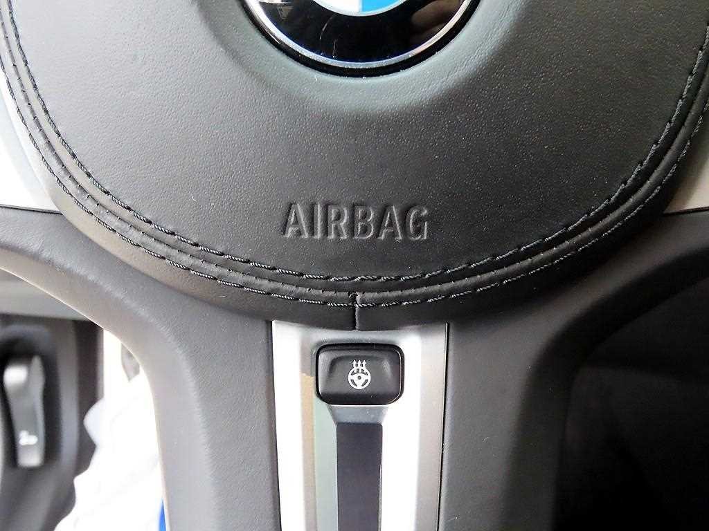 BMW 5시리즈 M5 (F90, F10) M5 세단 컴페티션 에디션 이미지 12