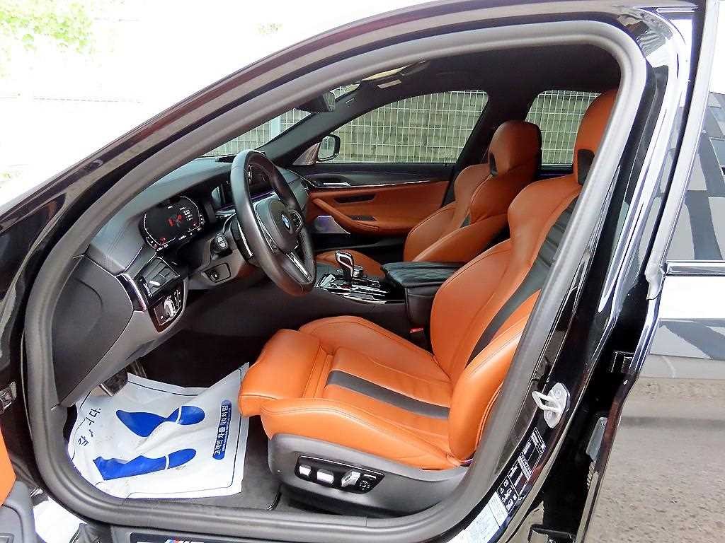 BMW 5시리즈 M5 (F90, F10) M5 세단 컴페티션 에디션 이미지 5