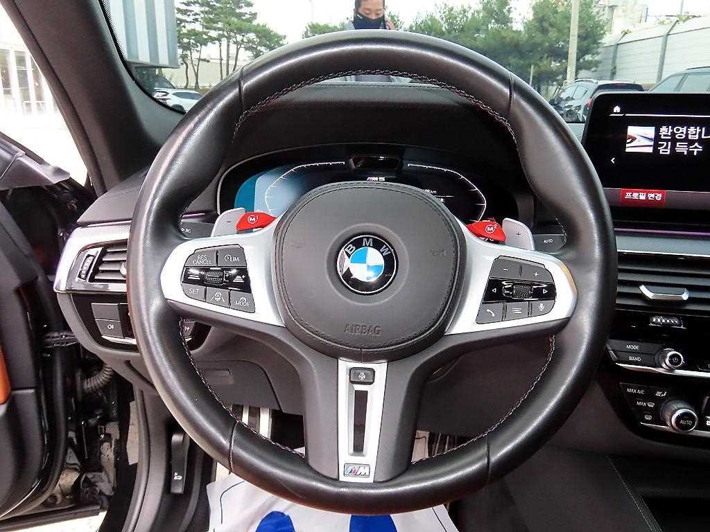 BMW 5시리즈 M5 (F90, F10) M5 세단 컴페티션 에디션 이미지 8