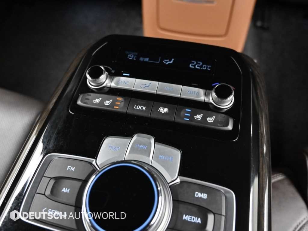 제네시스 G90 3.8 GDI AWD 럭셔리 이미지 16