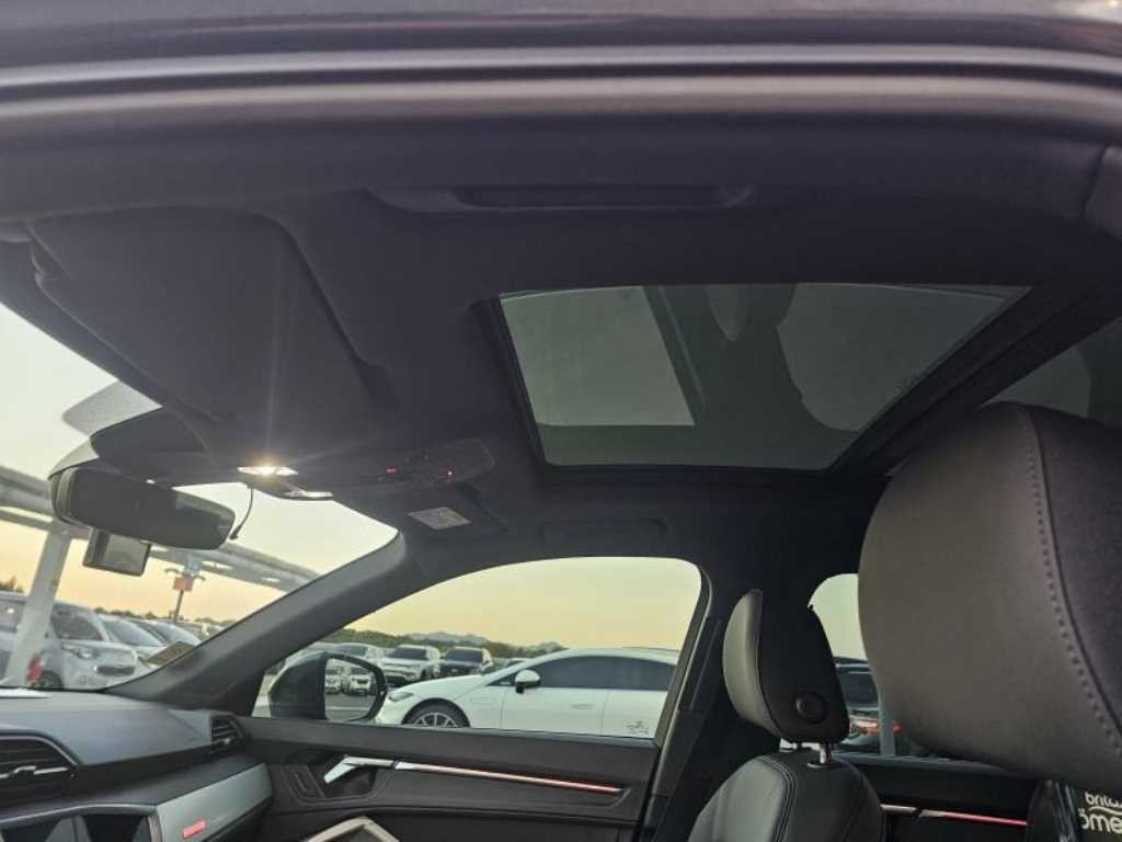 아우디 Q3 Q3 (F3) 35 TDI 프리미엄 이미지 11