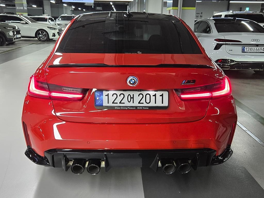 BMW 3시리즈 M3 (F80, E90) M3 세단 컴패티션 M xDrive 이미지 4