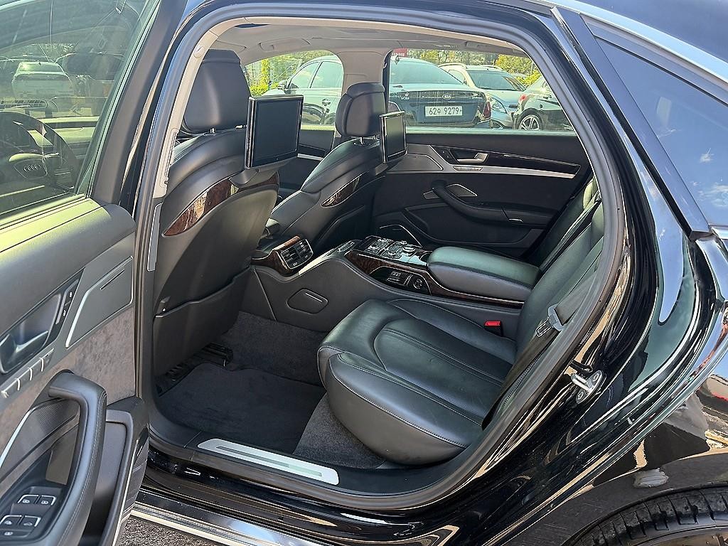 아우디 A8 뉴A8 4.2 TDI 콰트로 LWB 이미지 7