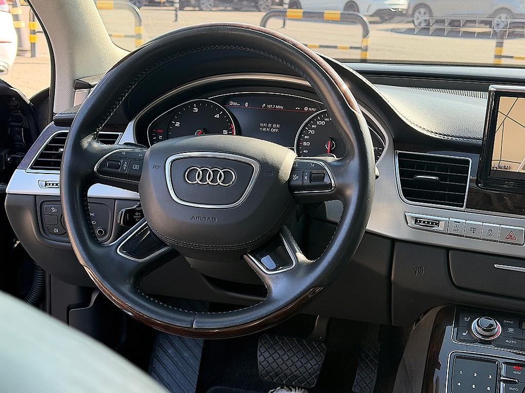 아우디 A8 뉴A8 4.2 TDI 콰트로 LWB 이미지 8