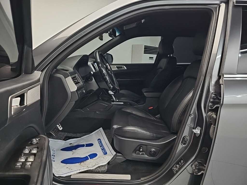 KG모빌리티(쌍용) 렉스턴 렉스턴 스포츠 칸 디젤 2.2 4WD 프로페셔널 X 이미지 11