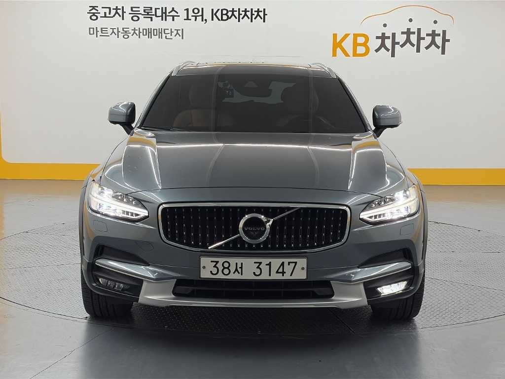 볼보 V90 V90 크로스컨트리 D5 프로 AWD 이미지 2