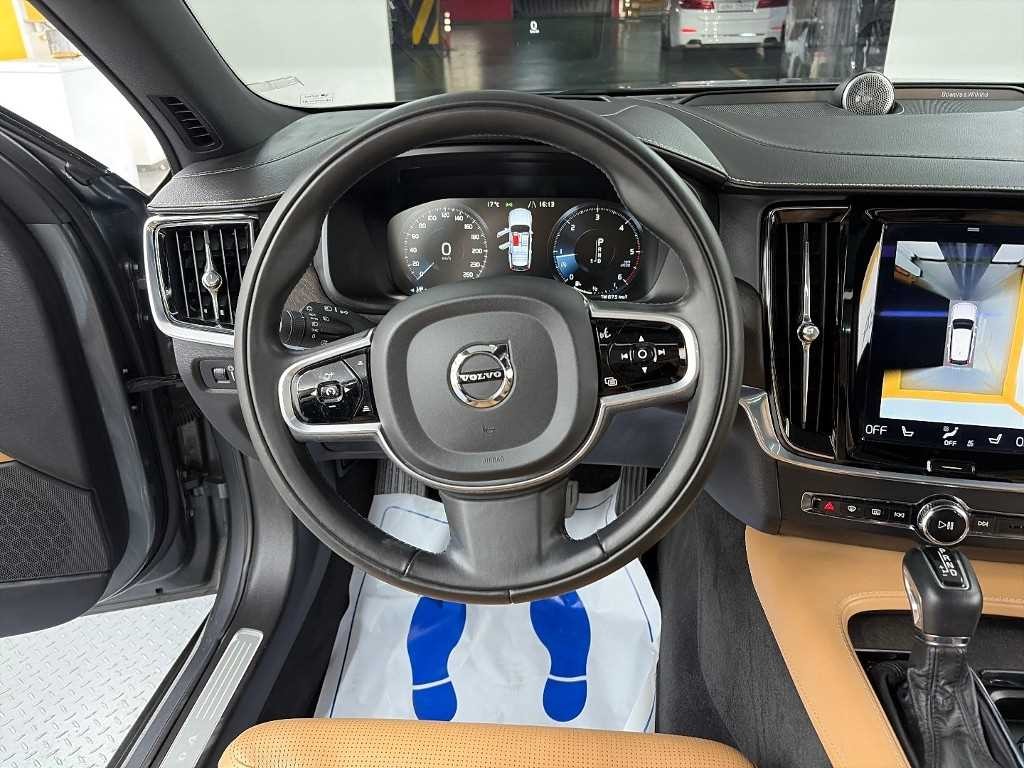 볼보 V90 V90 크로스컨트리 D5 프로 AWD 이미지 9