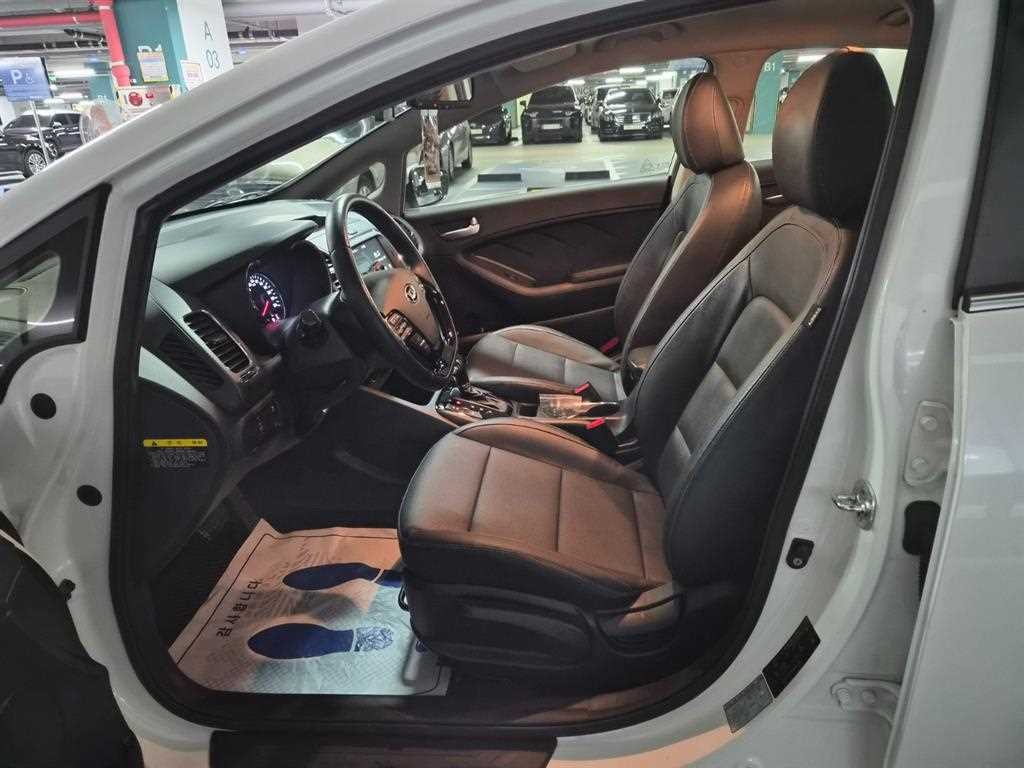 기아 K3 더뉴 K3 1.6 GDI 프레스티지 기본형 이미지 6