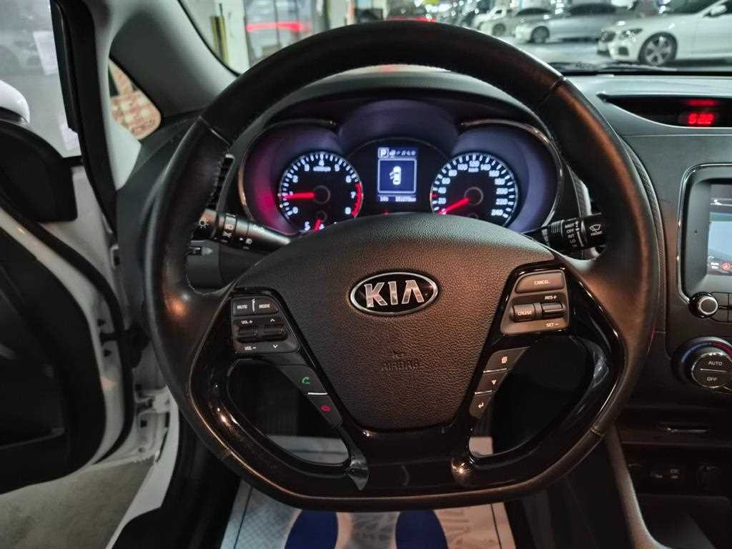 기아 K3 더뉴 K3 1.6 GDI 프레스티지 기본형 이미지 8