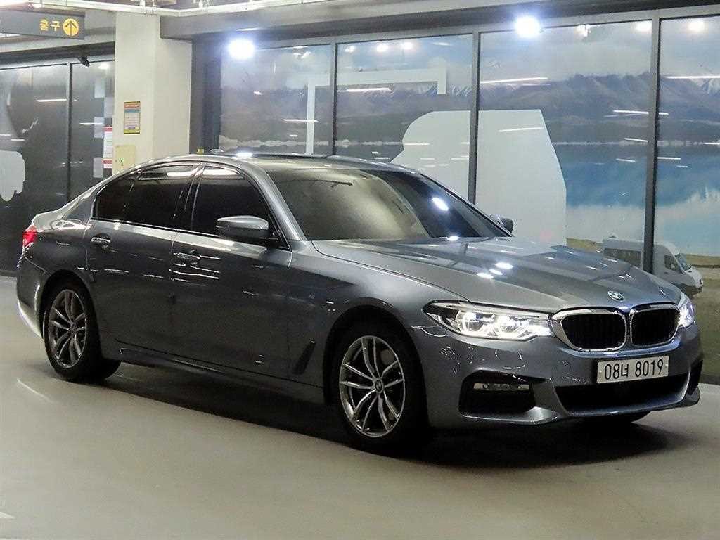 BMW 5시리즈 5시리즈 (G30) 530i xDrive M 스포츠 플러스 이미지 1