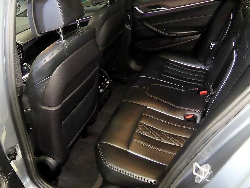 BMW 5시리즈 5시리즈 (G30) 530i xDrive M 스포츠 플러스 이미지 7