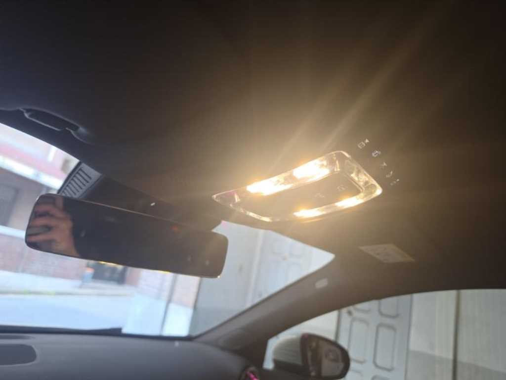 벤츠 A 클래스 A클래스 W177 A200d 세단 이미지 13