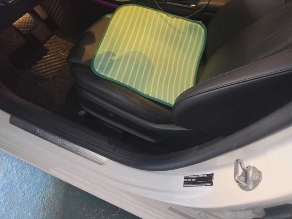 벤츠 A 클래스 A클래스 W177 A200d 세단 이미지 6
