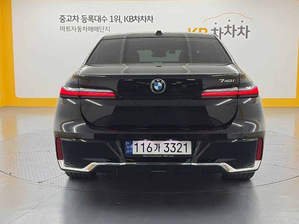 BMW 7시리즈 7시리즈 (G70) 740i sDrive M 스포츠 이미지 3