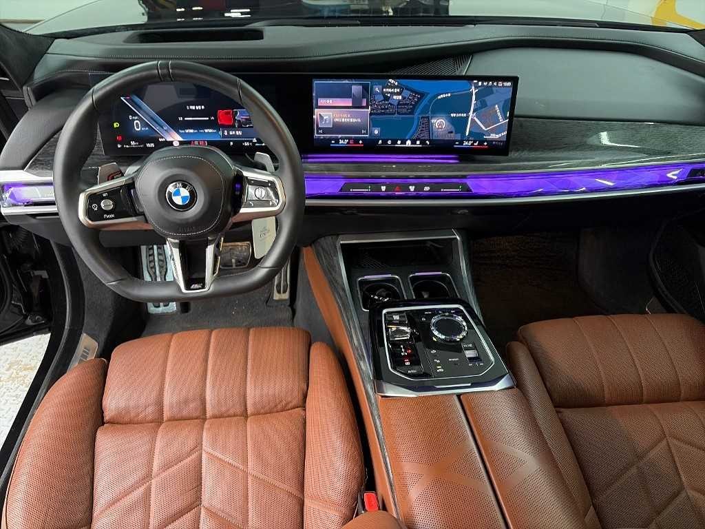 BMW 7시리즈 7시리즈 (G70) 740i sDrive M 스포츠 이미지 7