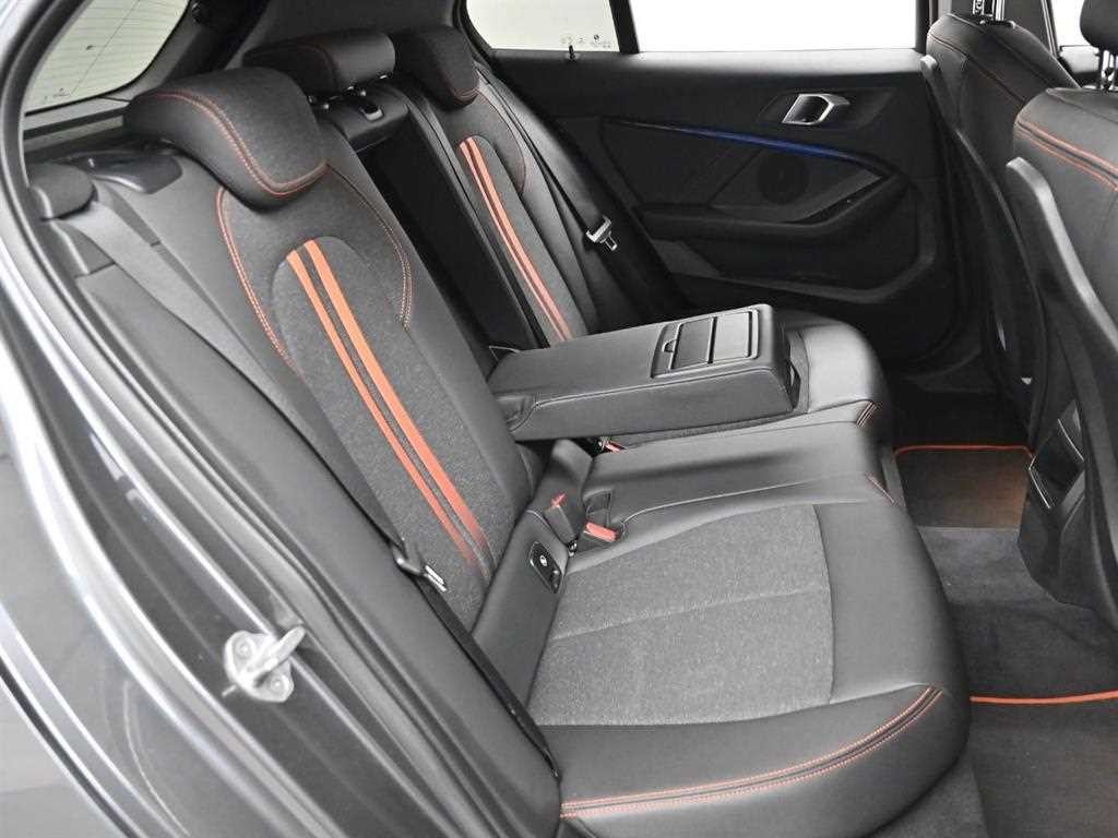 BMW 1시리즈 1시리즈 (F40) 118d 스포츠 이미지 12