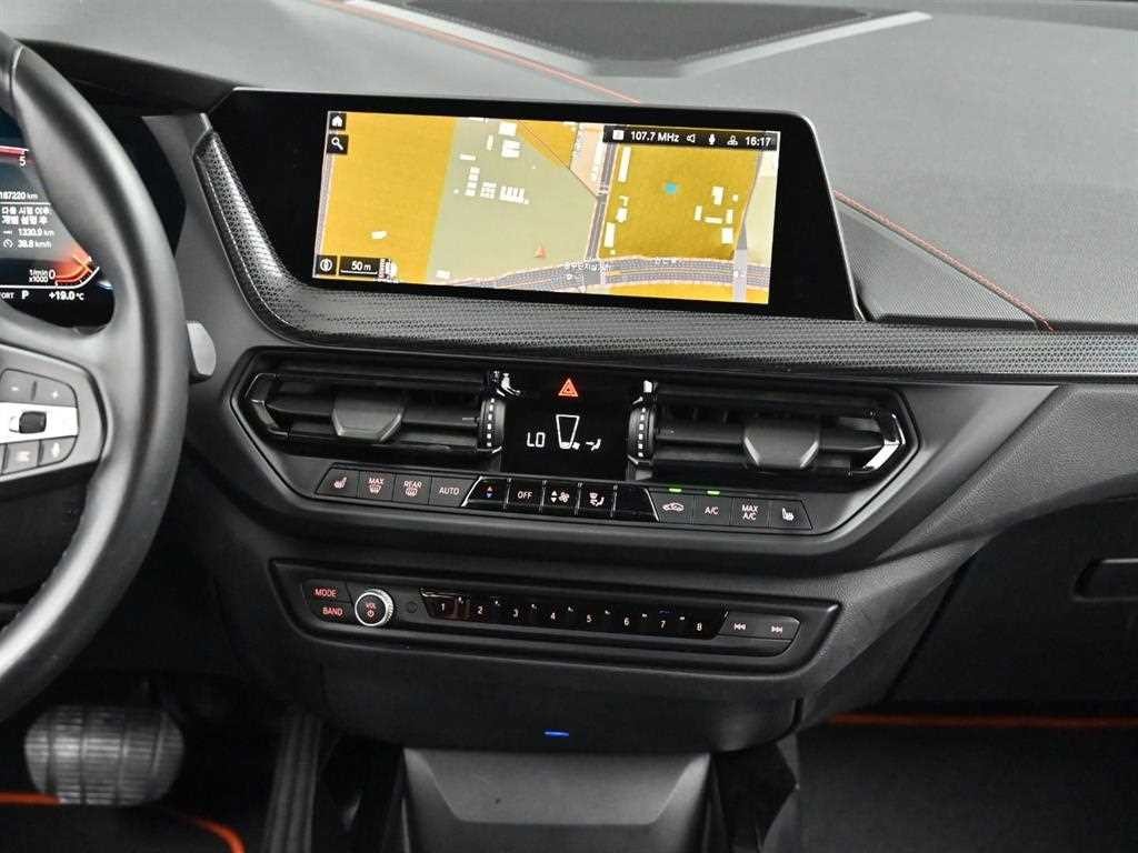 BMW 1시리즈 1시리즈 (F40) 118d 스포츠 이미지 14