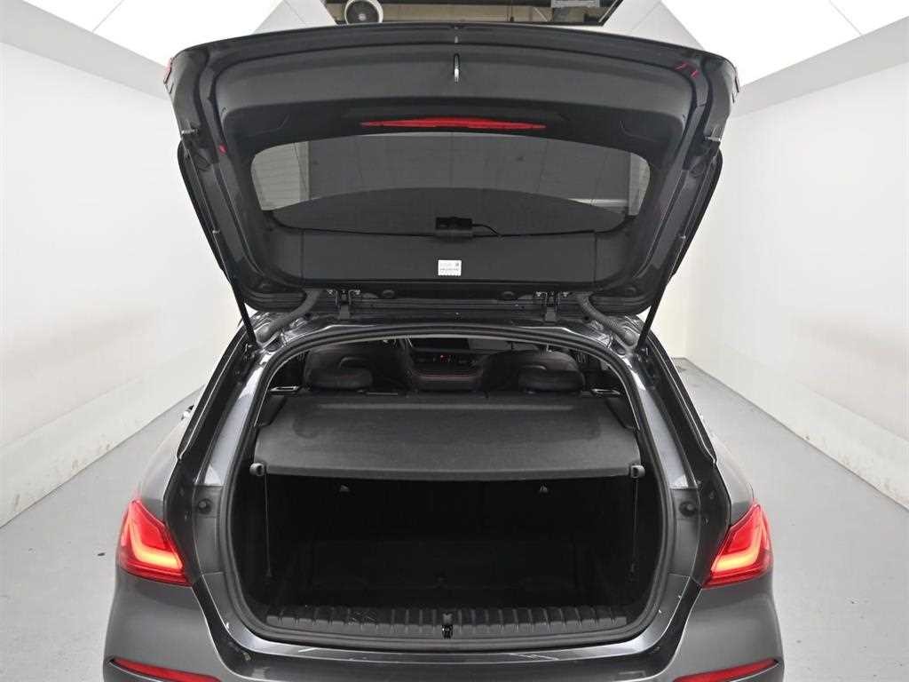 BMW 1시리즈 1시리즈 (F40) 118d 스포츠 이미지 19