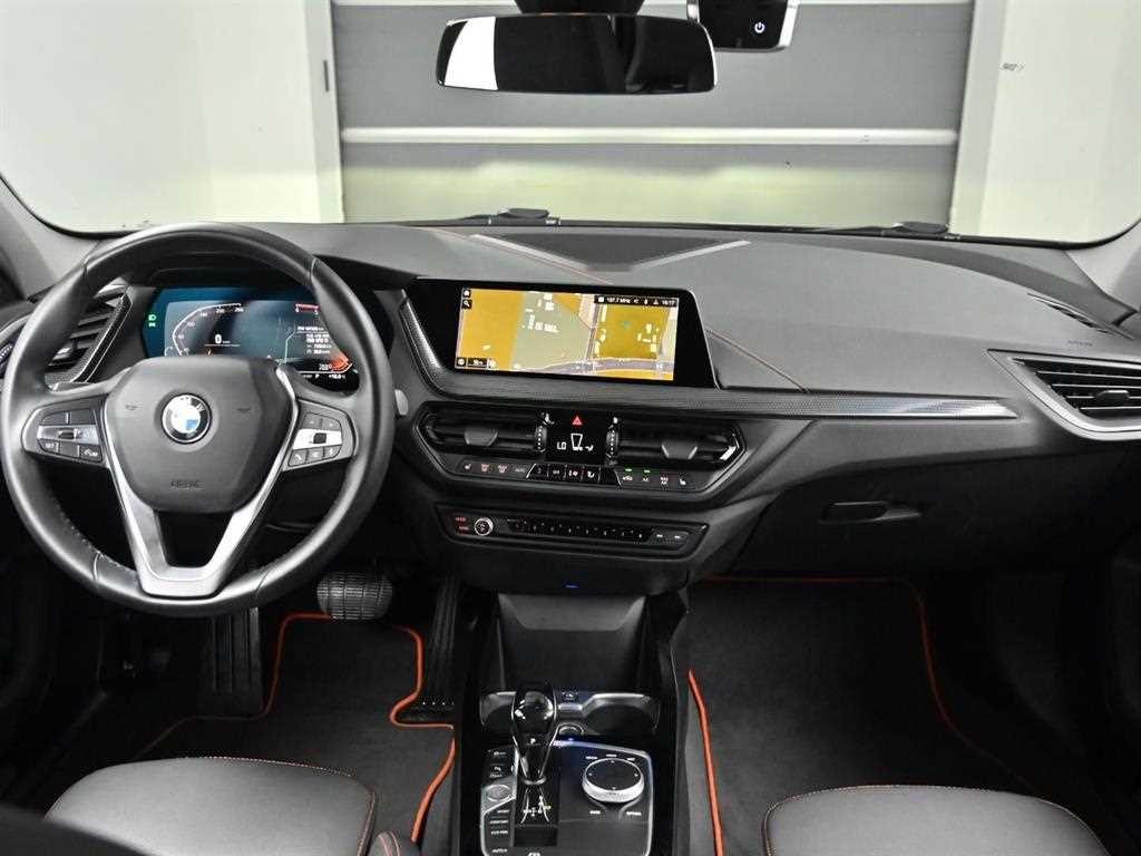 BMW 1시리즈 1시리즈 (F40) 118d 스포츠 이미지 7