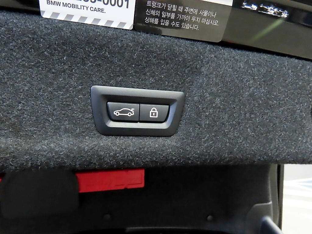 BMW 3시리즈 3시리즈 (G20) 320i M 스포츠 이미지 16