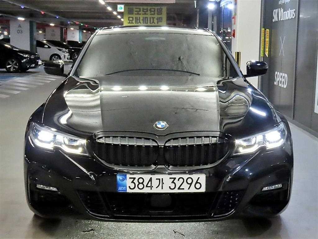 BMW 3시리즈 3시리즈 (G20) 320i M 스포츠 이미지 2