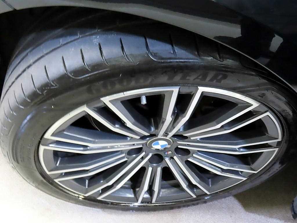 BMW 3시리즈 3시리즈 (G20) 320i M 스포츠 이미지 20