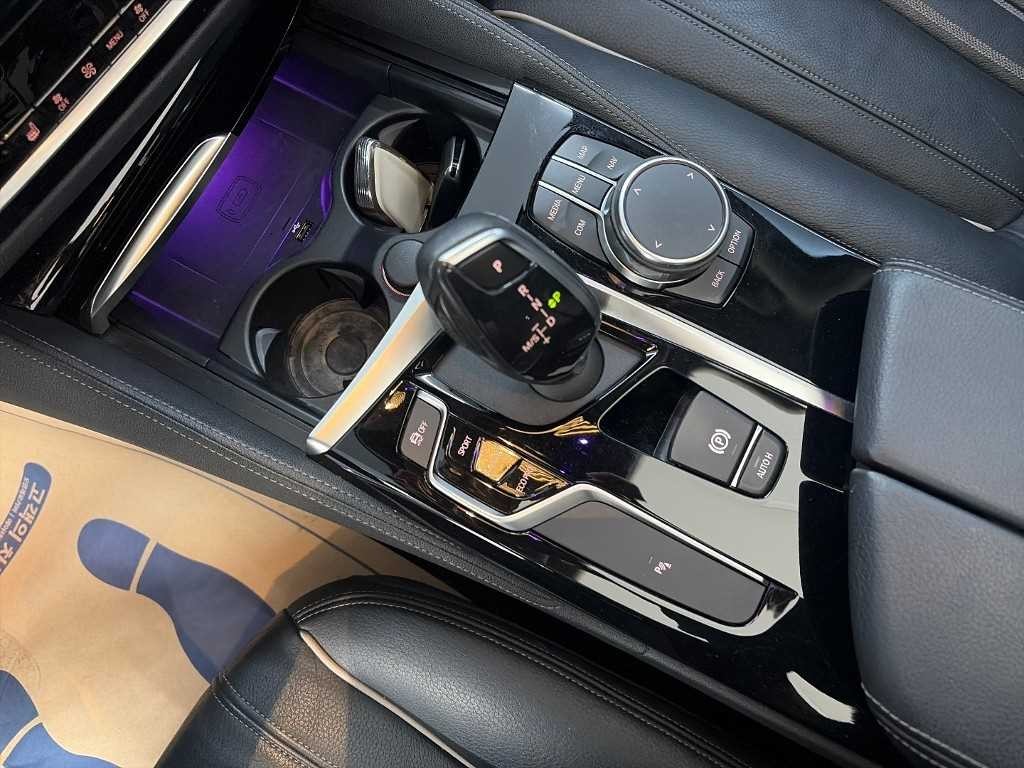 BMW 5시리즈 5시리즈 (G30) 520d M 스포츠 플러스 이미지 8
