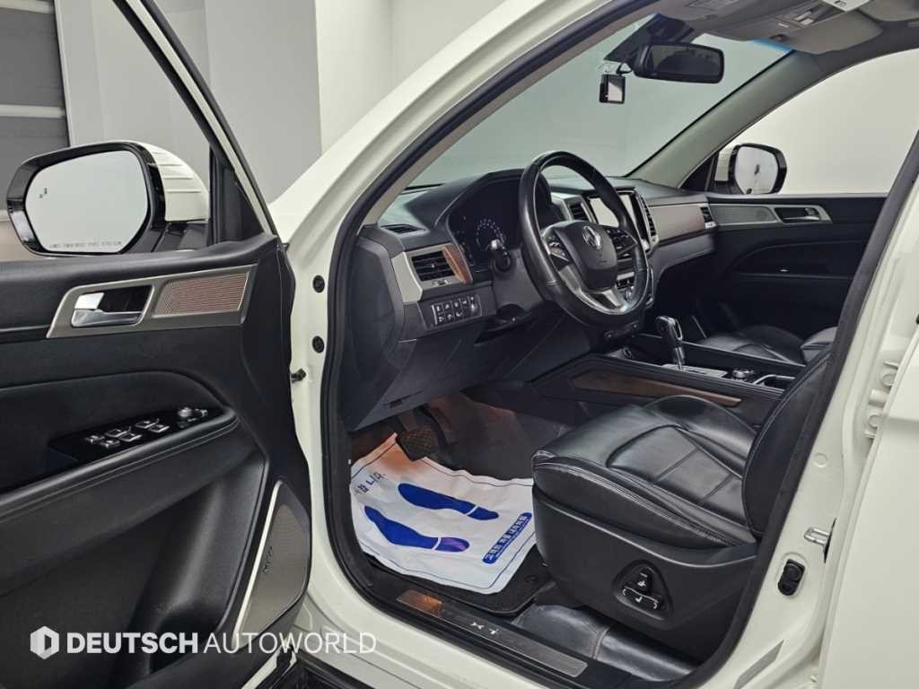 KG모빌리티(쌍용) 렉스턴 G4렉스턴 디젤 2.2 4WD 프라임 이미지 11