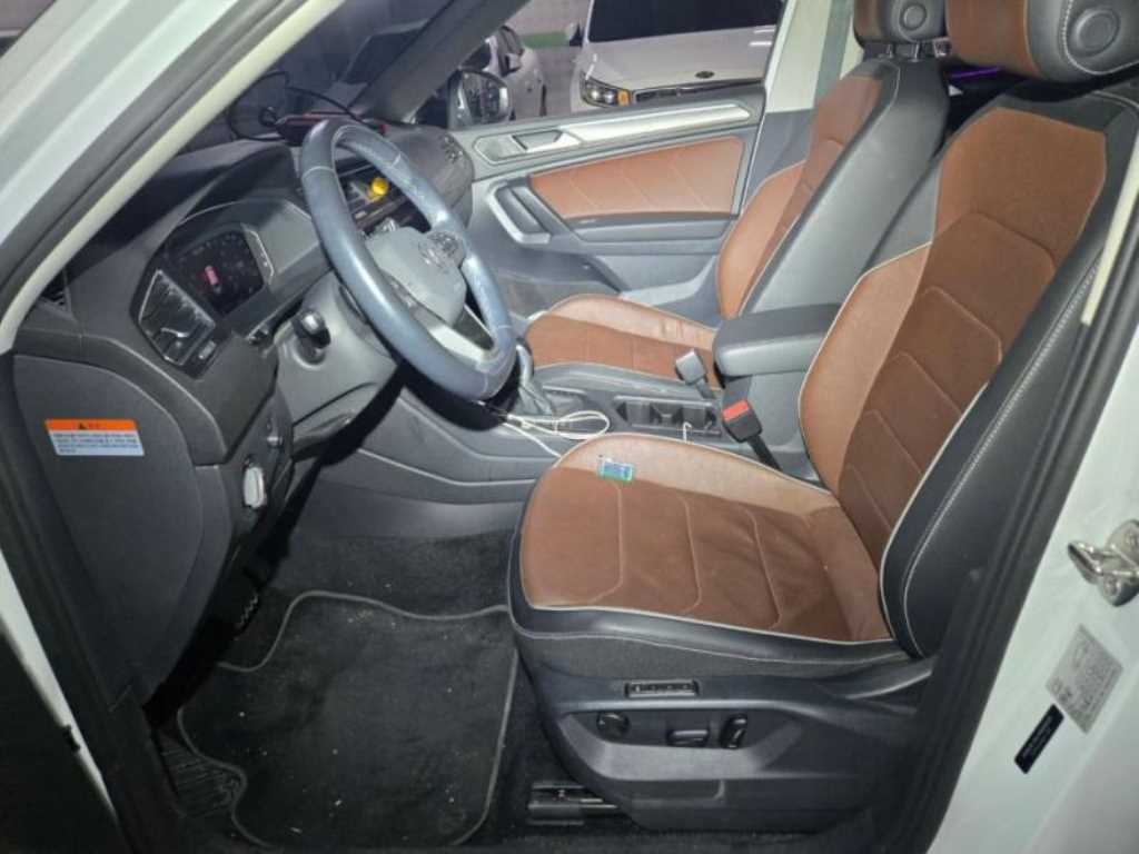 폭스바겐 티구안 티구안 올스페이스 2.0 TSI 프레스티지 이미지 4