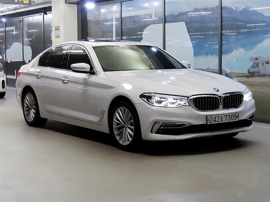 BMW 5시리즈 5시리즈 (G30) 530i xDrive 럭셔리 플러스 이미지 1