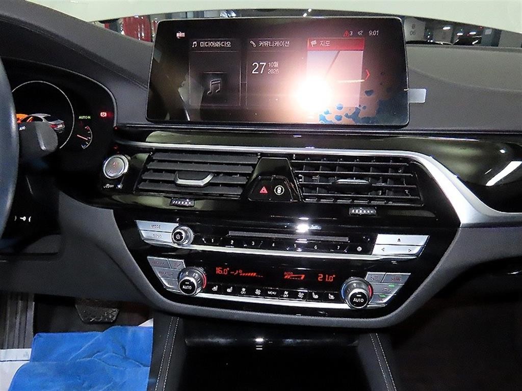 BMW 5시리즈 5시리즈 (G30) 530i xDrive 럭셔리 플러스 이미지 11