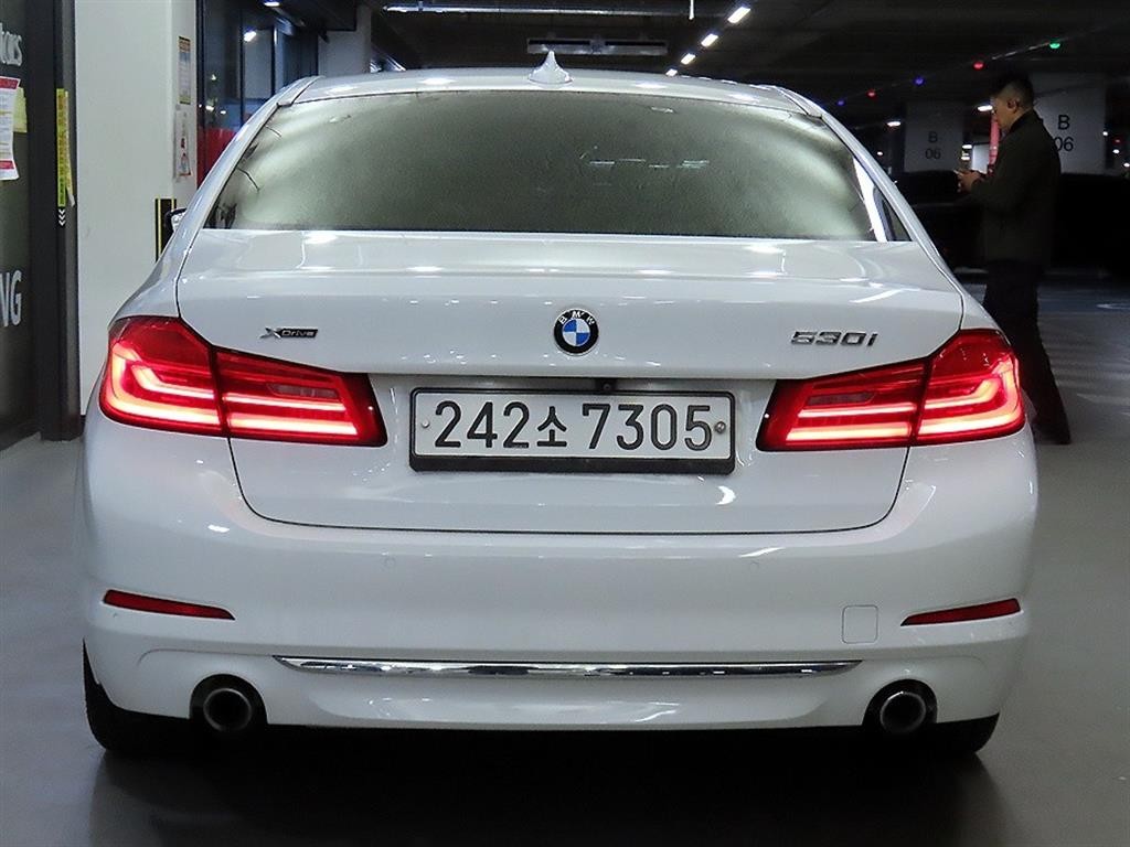 BMW 5시리즈 5시리즈 (G30) 530i xDrive 럭셔리 플러스 이미지 5