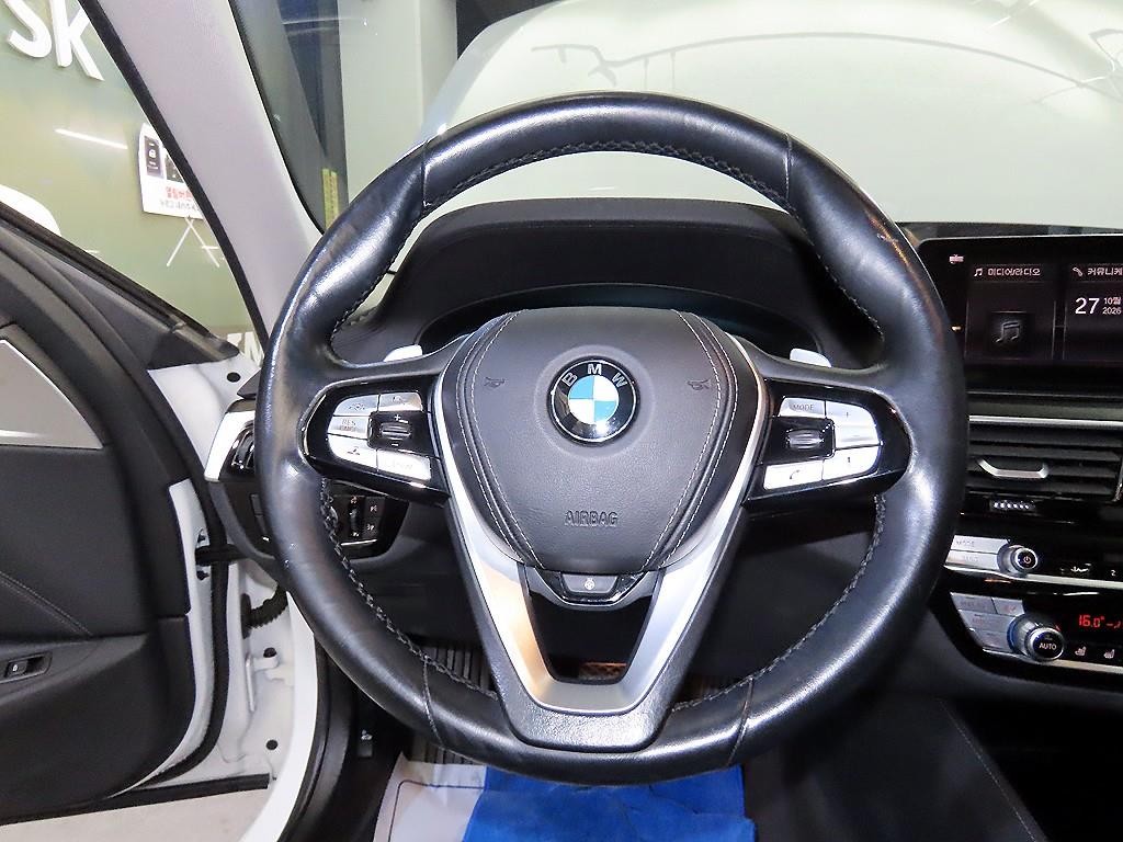 BMW 5시리즈 5시리즈 (G30) 530i xDrive 럭셔리 플러스 이미지 8