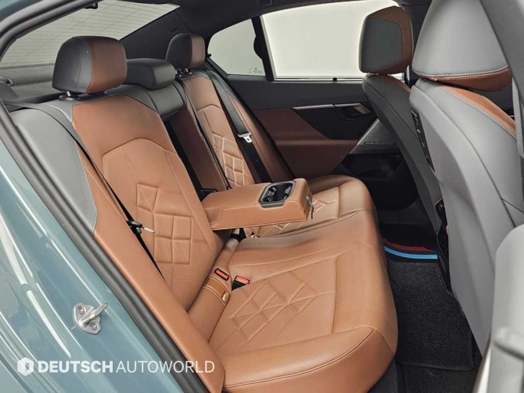 BMW i5 eDrive 40 기본형 이미지 12