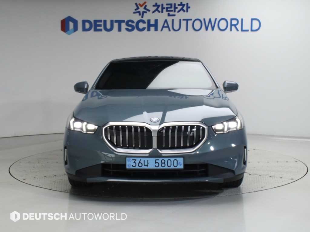 BMW i5 eDrive 40 기본형 이미지 3