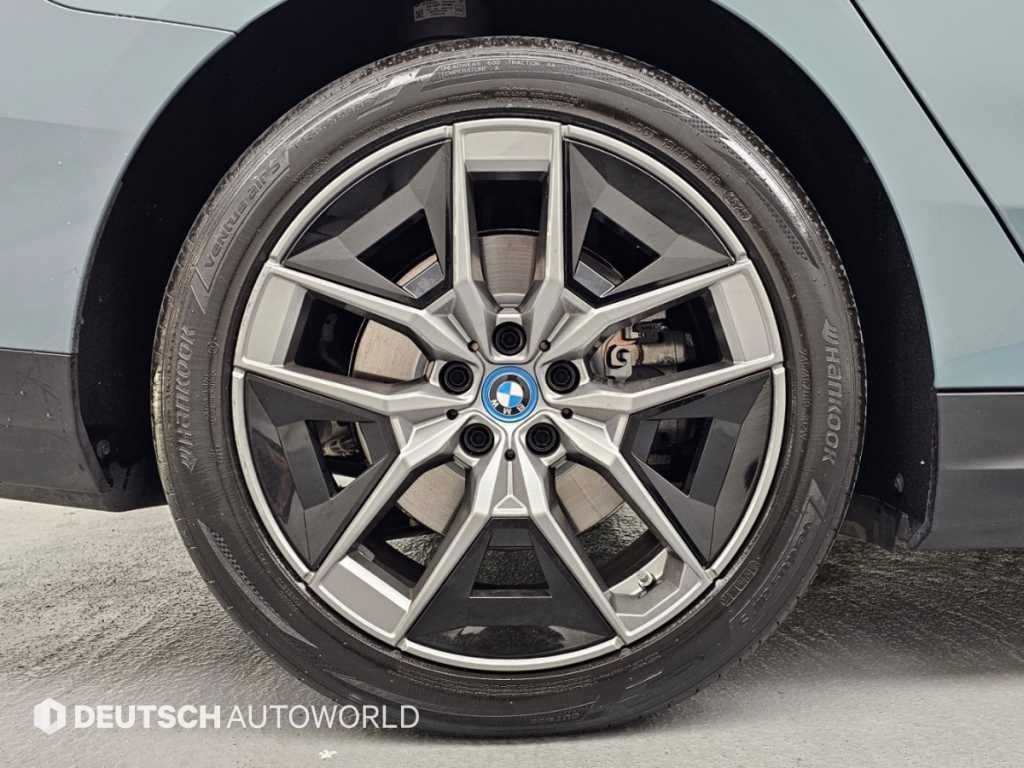 BMW i5 eDrive 40 기본형 이미지 5
