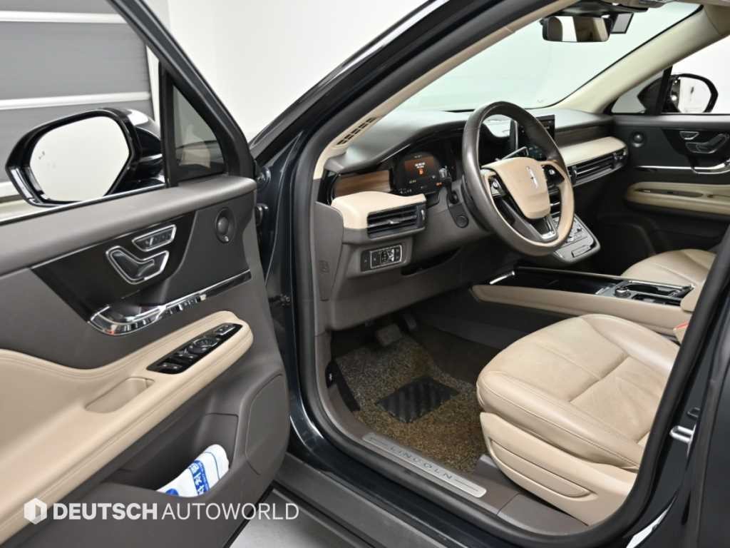 링컨 코세어 2.0 리저브 AWD 이미지 11