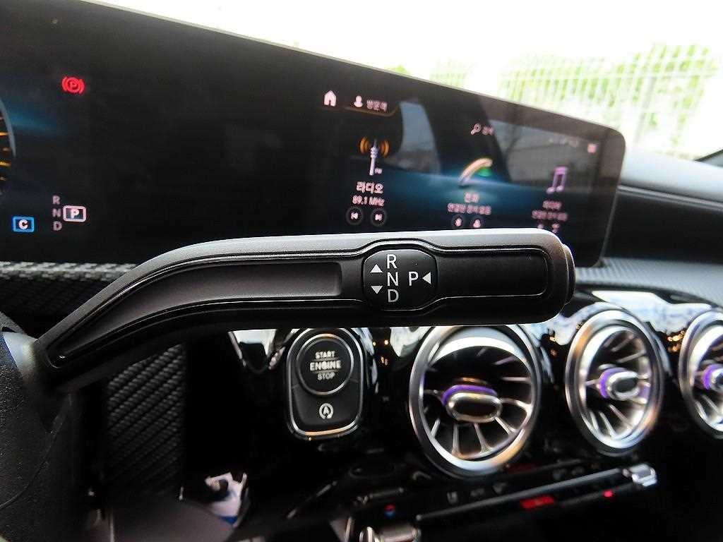 벤츠 A 클래스 A클래스 W177 A220 해치백 이미지 10