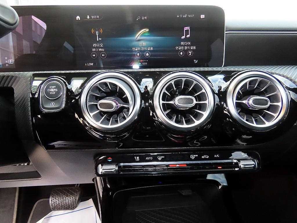 벤츠 A 클래스 A클래스 W177 A220 해치백 이미지 13