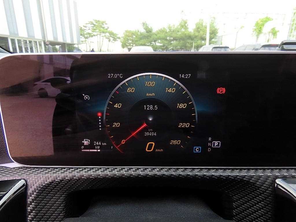 벤츠 A 클래스 A클래스 W177 A220 해치백 이미지 9