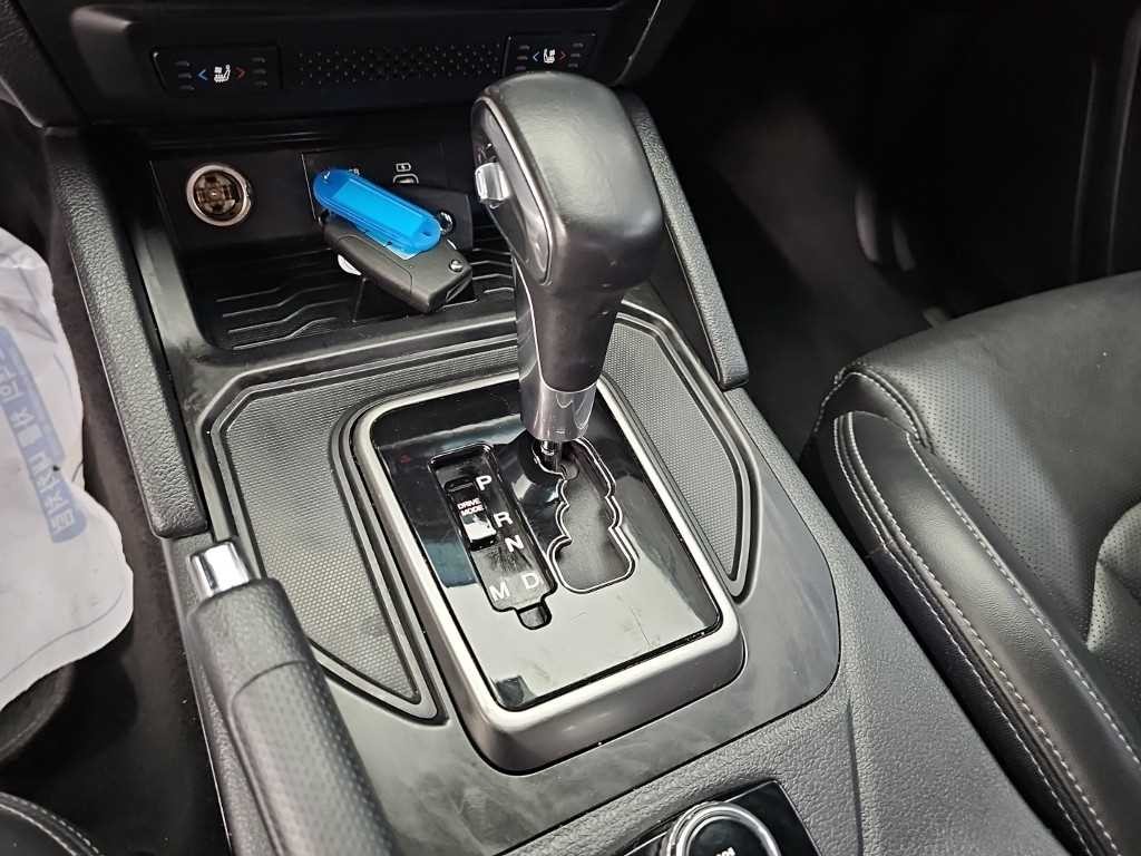 KG모빌리티(쌍용) 렉스턴 더 뉴 렉스턴 스포츠 디젤 2.2 4WD 쿨멘 프레스티지 이미지 8