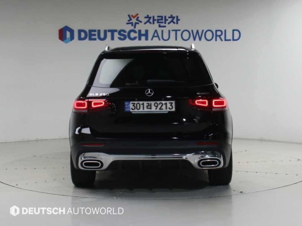 벤츠 GLB 클래스 GLB클래스 X247 GLB 250 4MATIC 이미지 4