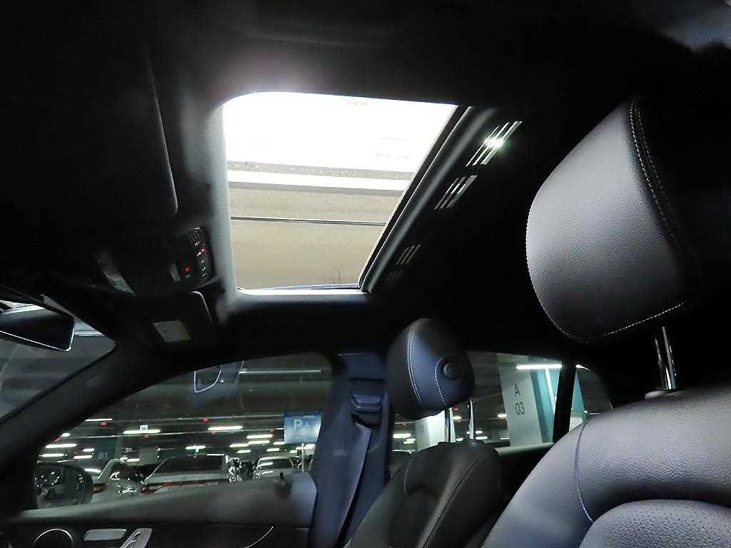 벤츠 GLC 클래스 GLC클래스 X253 GLC 300 e 4MATIC 쿠페 이미지 15