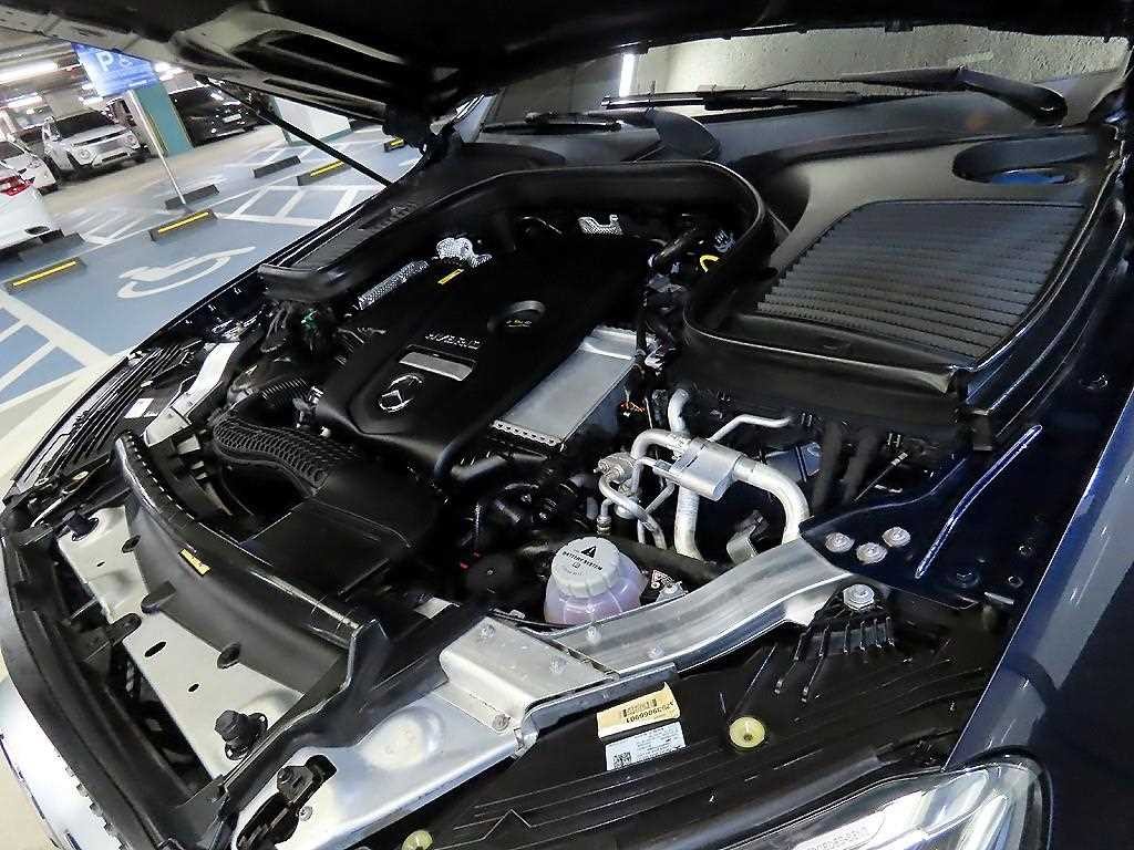 벤츠 GLC 클래스 GLC클래스 X253 GLC 300 e 4MATIC 쿠페 이미지 19