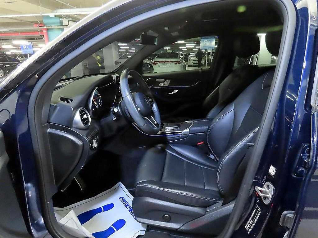 벤츠 GLC 클래스 GLC클래스 X253 GLC 300 e 4MATIC 쿠페 이미지 6