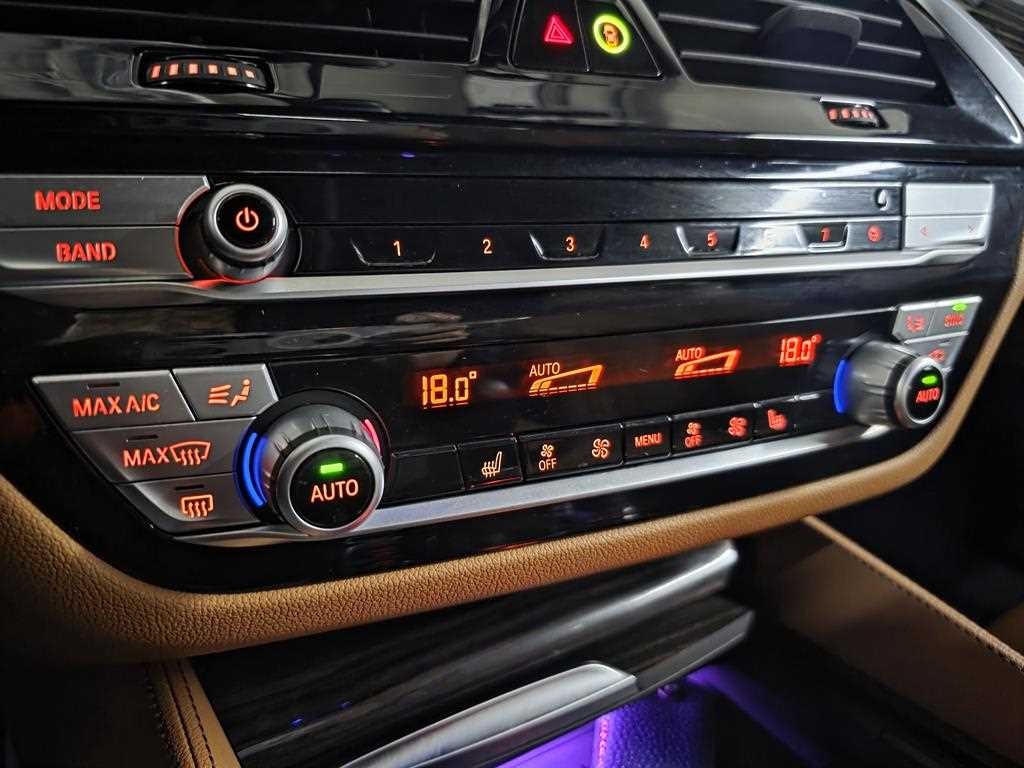 BMW 5시리즈 5시리즈 (G30) 520i M 스포츠 이미지 14
