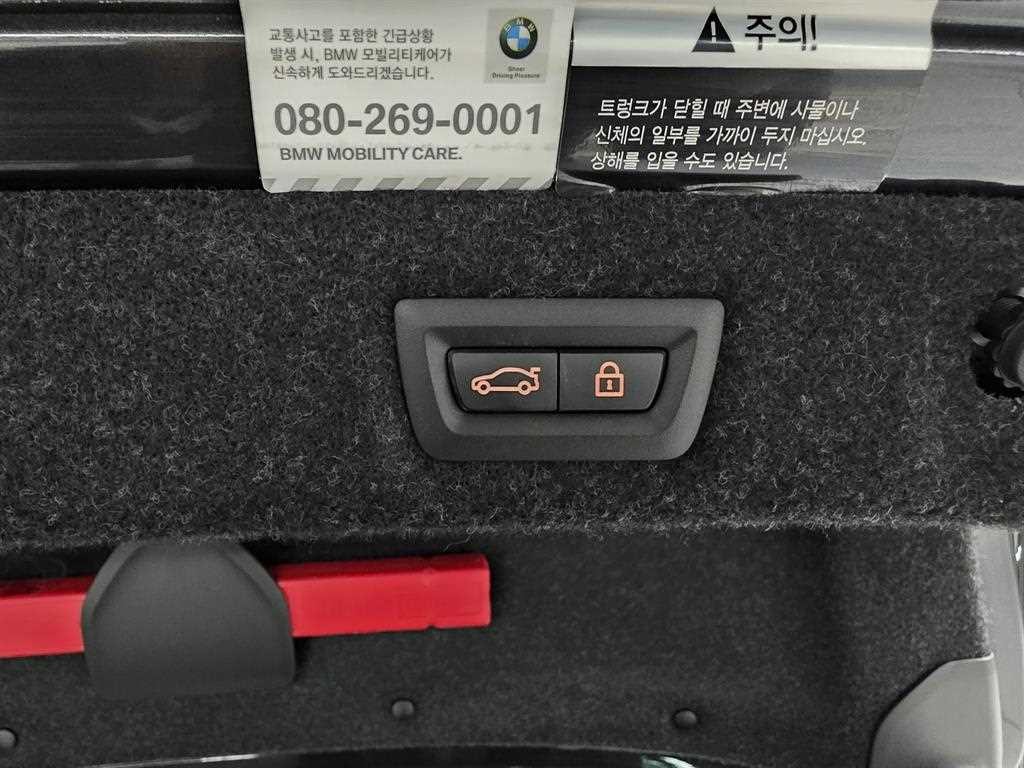 BMW 5시리즈 5시리즈 (G30) 520i M 스포츠 이미지 19