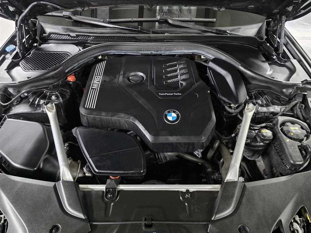 BMW 5시리즈 5시리즈 (G30) 520i M 스포츠 이미지 5